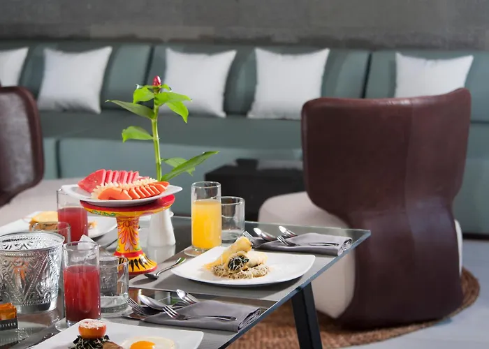 4BR Villa Kamis - Minggu Villas Seminyak
