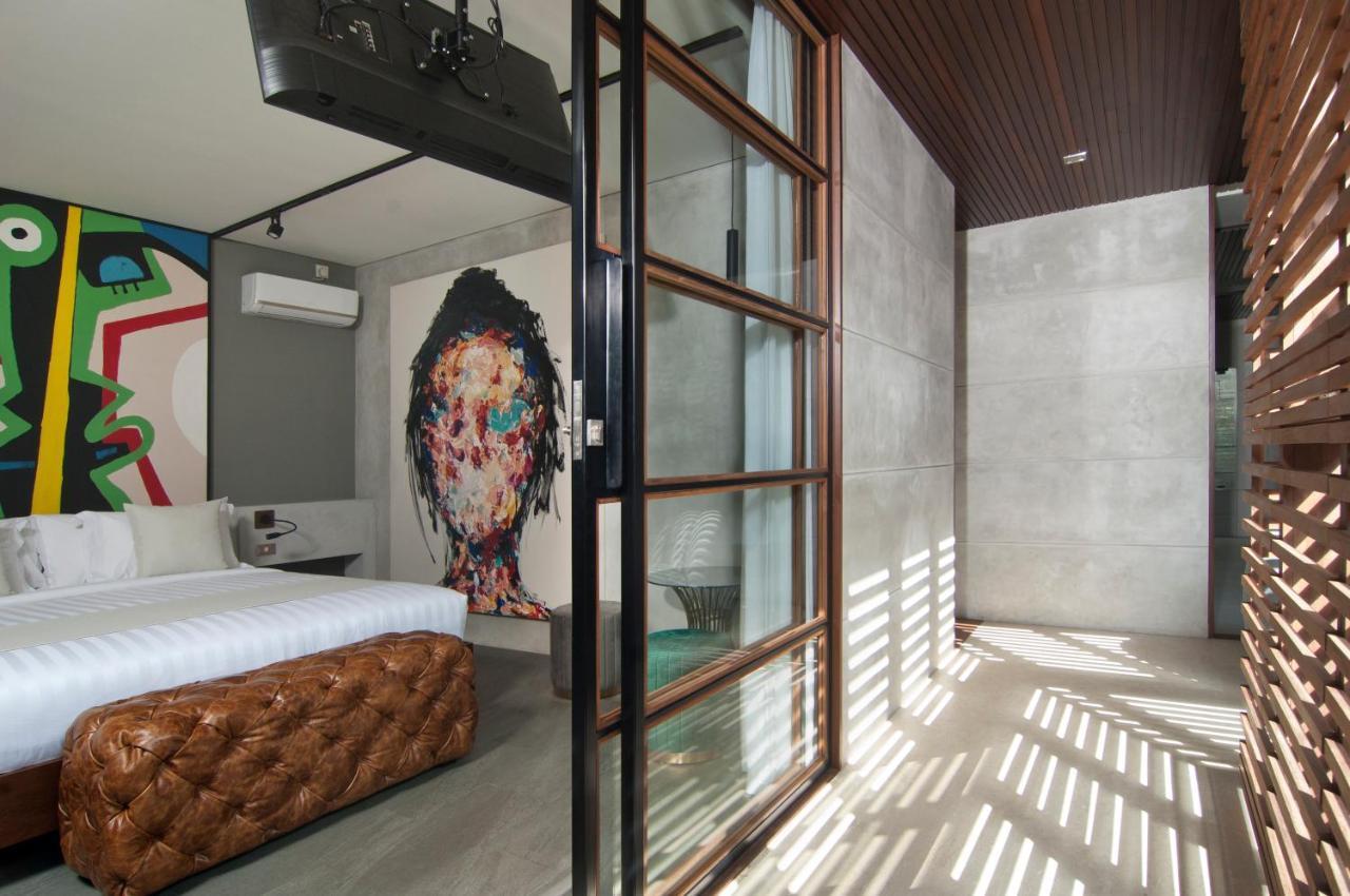 4br Kamis - Minggu Villa Seminyak (Bali)